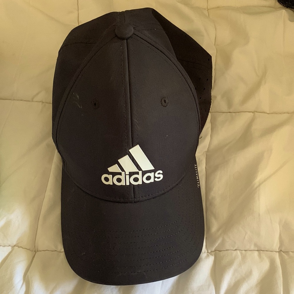 adidas baseball cap. Size L/XL